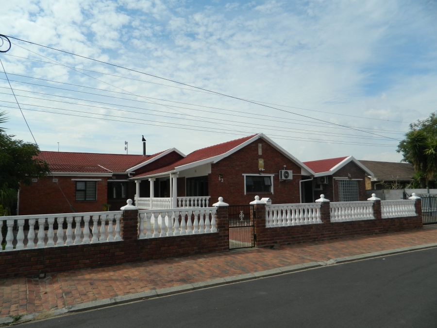 7 Bedroom Property for Sale in Dal Josafat Western Cape